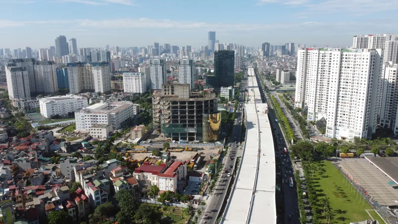 Hệ thống giao thông hiện đại như metro và BRT đang rút ngắn khoảng cách giữa ngoại ô và trung tâm thành phố