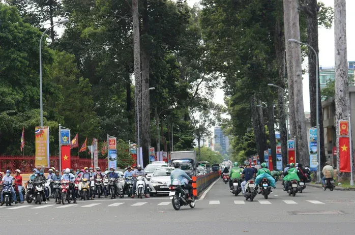 Phường Tân Định: Ranh giới giao thông, cơ quan hành chính, dự án căn hộ 6 Đường Hai Bà Trưng với hệ thống giao thông hiện đại, trục chính kết nối quận 1 và quận 3