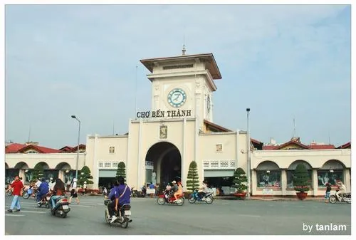 Anh check in cho ben thanh trung tam quan 1 2