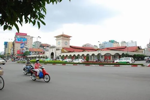 Anh check in cho ben thanh trung tam quan 1 3