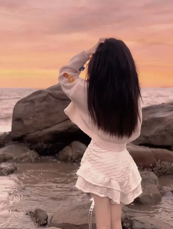 Anh gai di bien che mat 11