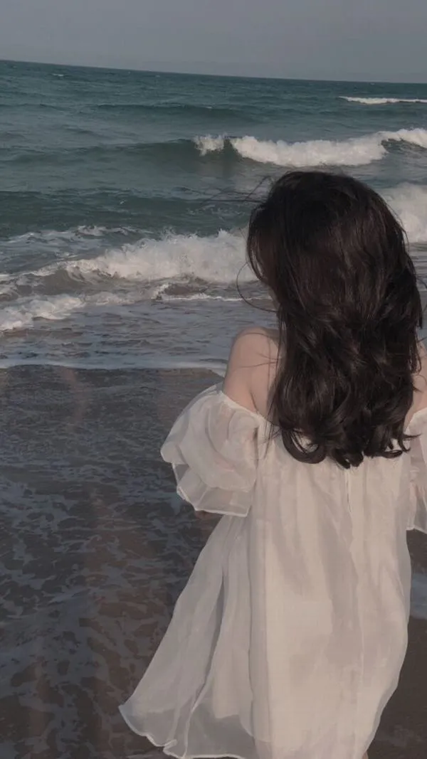 Anh gai di bien che mat 16