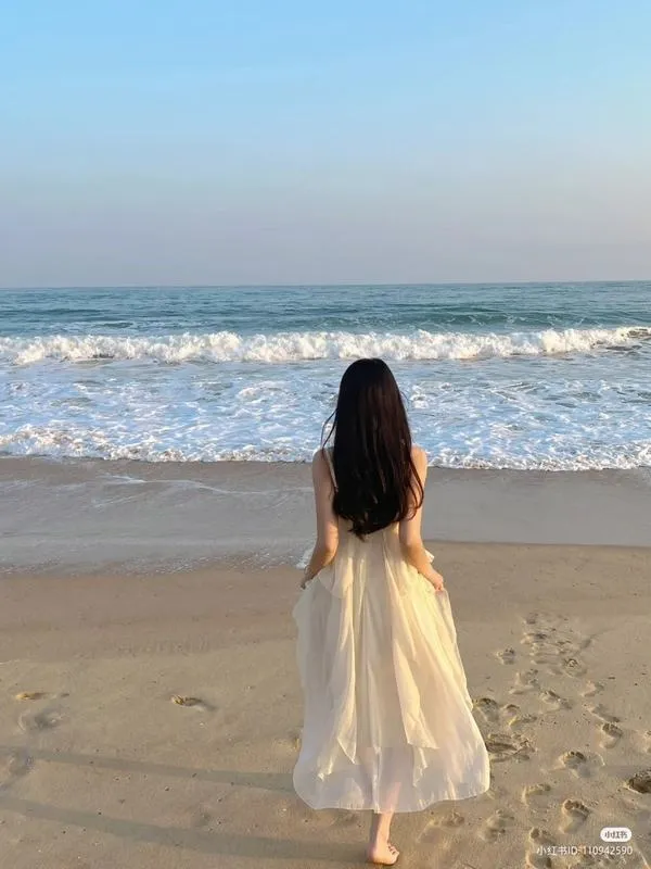 Anh gai di bien che mat 23