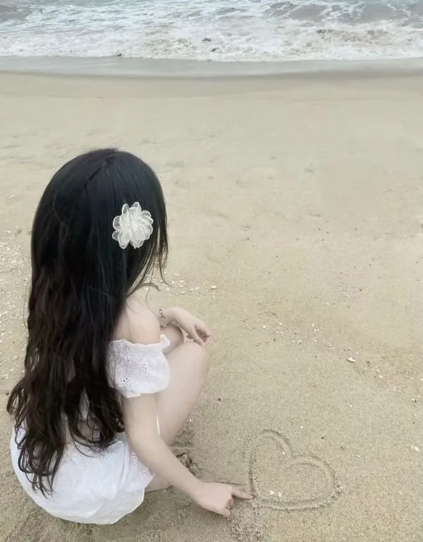 Anh gai di bien che mat 28