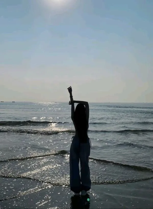 Anh gai di bien che mat 31