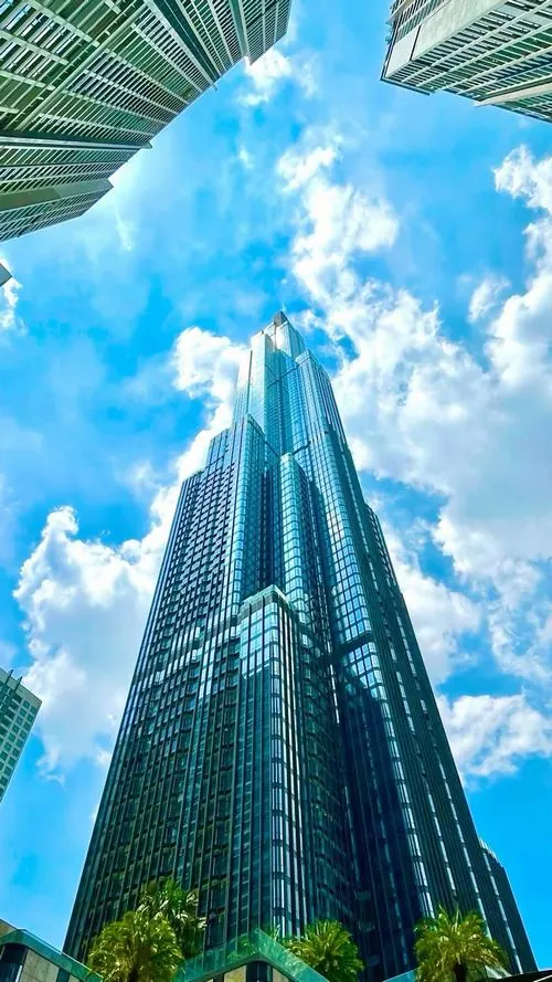 Anh landmark 81 tu tren cao 19