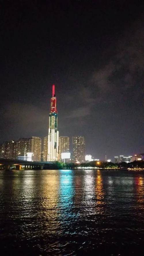 Hinh anh landmark 81 sai gon 13