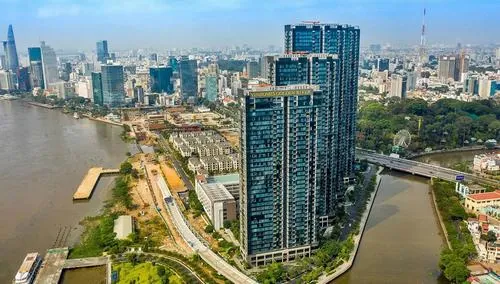 dự án ven sông góc nhìn từ trên cao thấy rõ đường nội khu và các tòa nhà xếp lớp, tổng thể khu đô thị Ba Son khá đẹp và logic