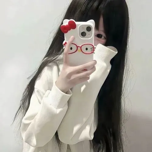 Ngam nhan sac thieu nu che mat qua guong cuc chat 1