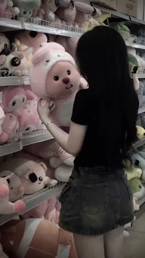 Ngam nhan sac thieu nu che mat qua guong cuc chat 15