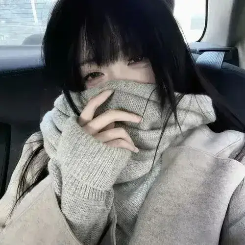 Nhung mau anh gai xinh che mat khoe dang nuot na 6