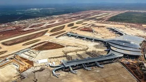 Ảnh phối cảnh xám thể hiện chi tiết cấu trúc nhà ga và sân đỗ, các đường nét kỹ thuật của cảng hàng không quốc tế Long Thành hiện lên rõ ràng và có phần hiện đại