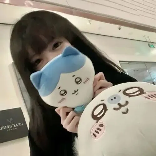 Tong hop hinh anh gai xinh deo khau trang cuc cuon 18