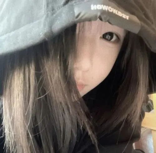 Tong hop hinh anh gai xinh deo khau trang cuc cuon 6