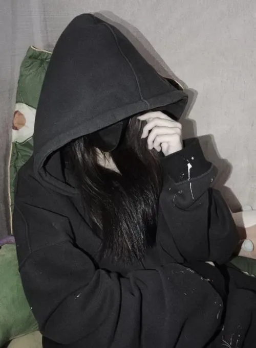 Xu huong chup anh gai xinh che mat nghe thuat 1