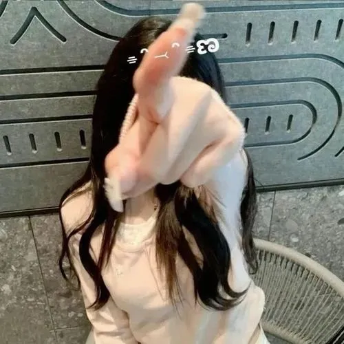 Xu huong chup anh gai xinh che mat nghe thuat 19