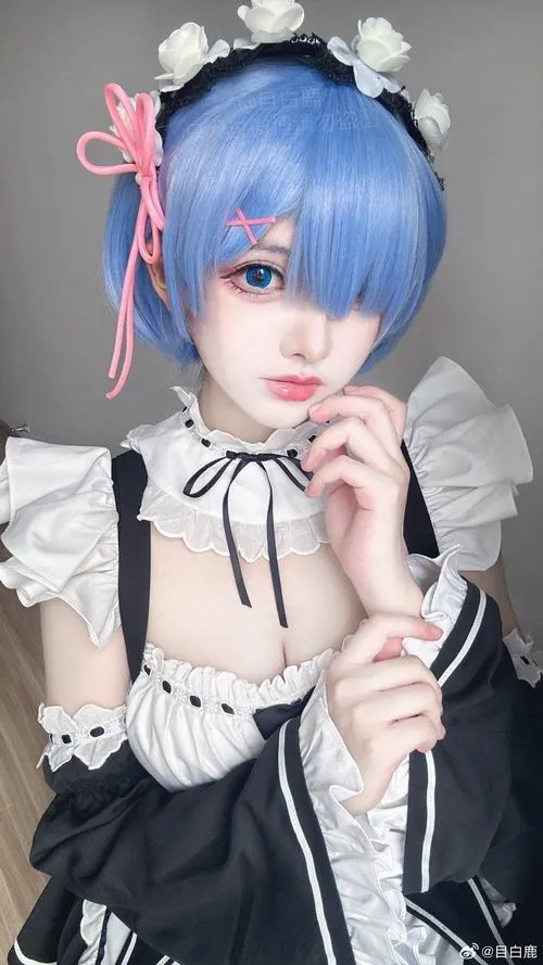 Anh gai xinh cosplay rem dep hut hon moi anh nhin 14