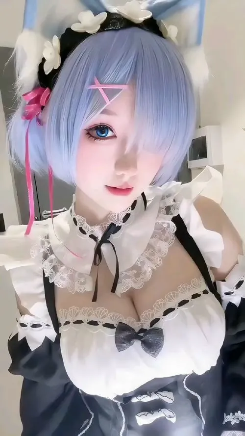 Anh gai xinh cosplay rem dep hut hon moi anh nhin 27