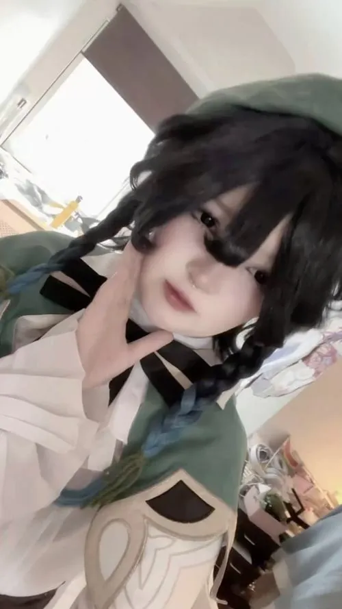 Bo anh venti cosplay phien ban nu ton da dang chuan 10