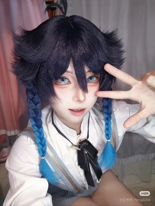 Bo anh venti cosplay phien ban nu ton da dang chuan 3