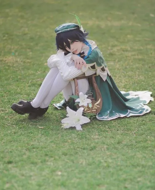 Bo anh venti cosplay phien ban nu ton da dang chuan 5