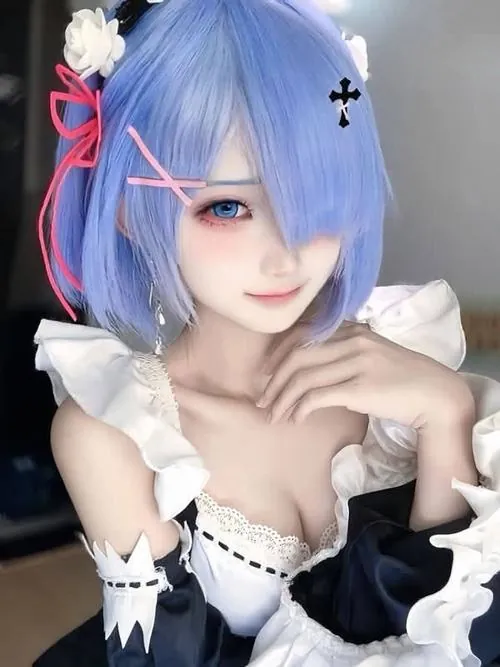 Ngam nhan sac ngot ngao cua thieu nu cosplay rem 10