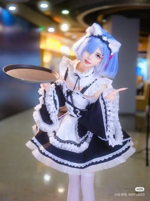 Ngam nhan sac ngot ngao cua thieu nu cosplay rem 12