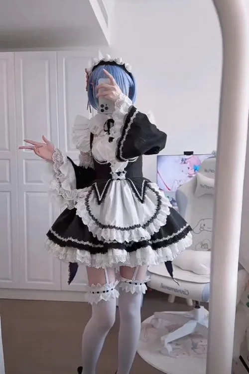 Ngam nhan sac ngot ngao cua thieu nu cosplay rem 15